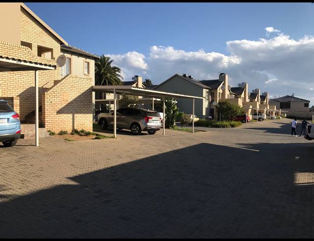 3 BEDROOM TOWNHOUSE RENTED IN TERENURE
